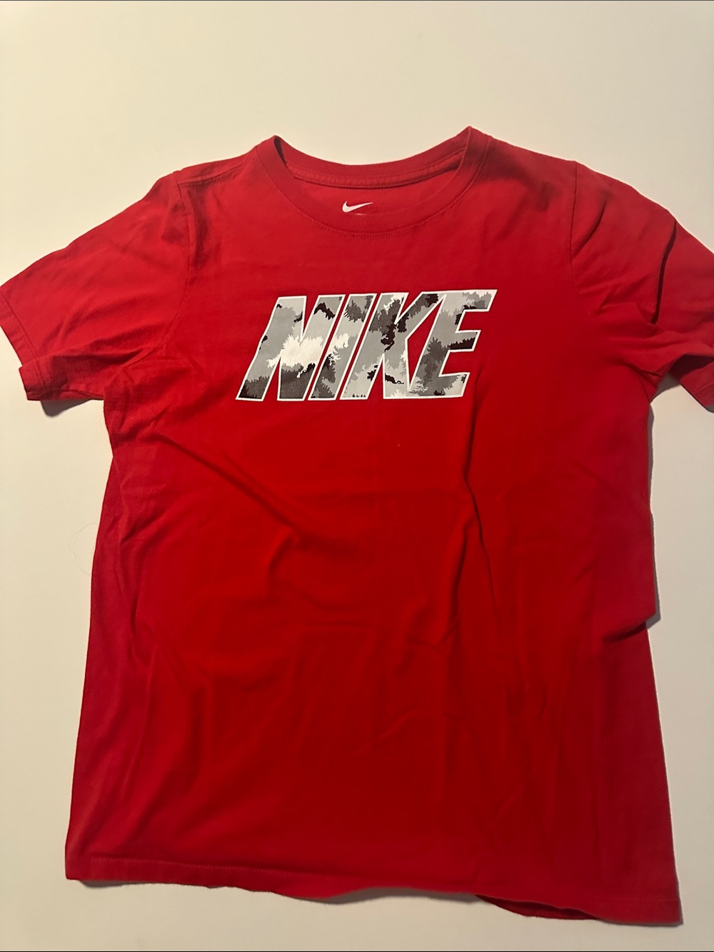 Nike Red Short-Sleeve Logo Tee with Camo NIKE Print